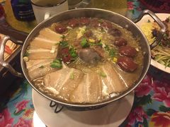 -闯关东东北农家菜(崂山石老人店)
