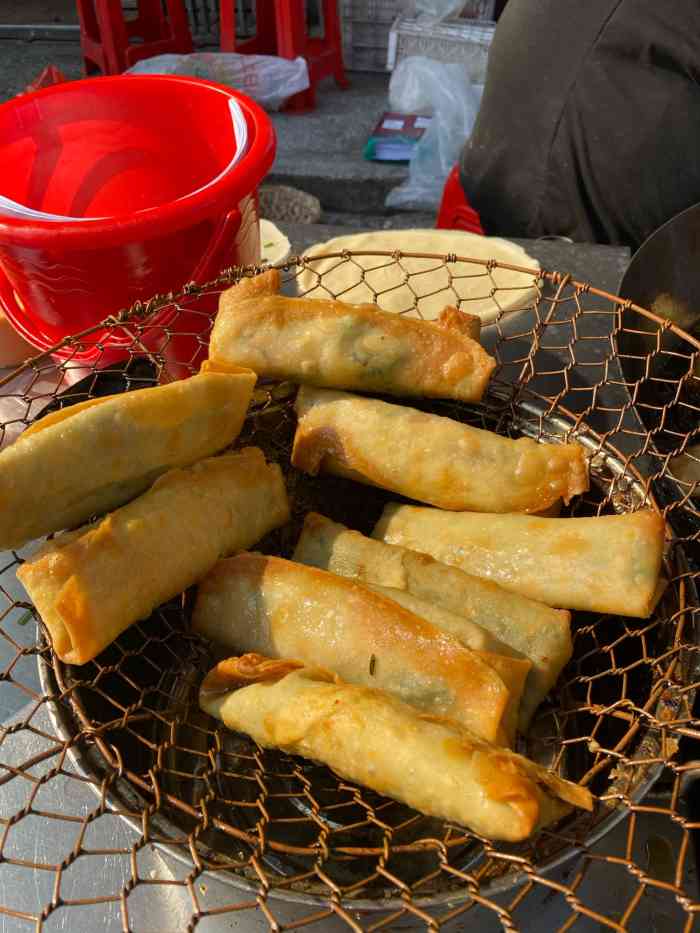 棉湖南门头春饼-"小哥说这个摊已经做了三十多年了他推荐我.