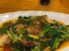 蒜苗回锅肉-易老妈蹄花.特色川菜(人民公园总店)