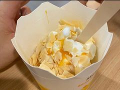 杨枝甘露风味麦旋风-麦当劳(普陀香溢花城店)