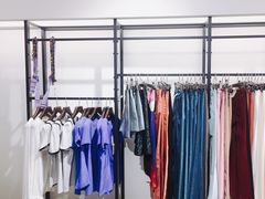 -Max Mara(王府井奥莱·香江小镇店)