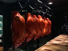 -The ROOF (通盈中心店)