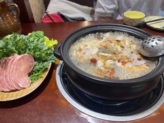-菌之家·专业纯野生菌火锅·特色炒菌