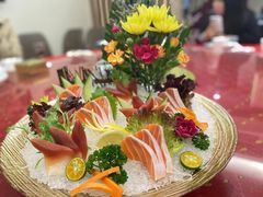 三文鱼拼北极贝刺身-轩记海鲜餐厅·四十五年老字号·经典粤菜(西区彩虹店)