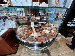 -Laderach 莱德拉(上海环贸iapm店)