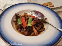 茶树菇香煎松坂肉-杭州西湖柳莺里酒店·闻莺厅