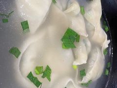 菜肉大馄饨-常鲜德乐购迎桂馒头店(麻巷公寓店)
