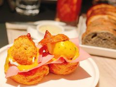 经典班尼迪克-壳里西餐厅Coquille Seafood Bistro(蒙自路店)