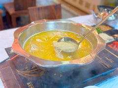 -鲜入围煮花胶鸡海鲜火锅