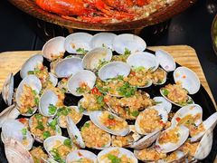 -何师烧烤Pro ·小龙虾·江湖川菜·精酿啤酒(太古里店)