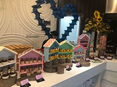 -亚洲国际大酒店·云顶阁旋转自助餐厅