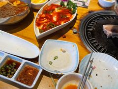 -唯成•韩国炭火烤肉 유성고기