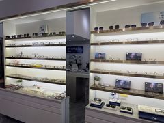 -视野联行眼镜·蔡司·控优点授权(长白万象汇店)