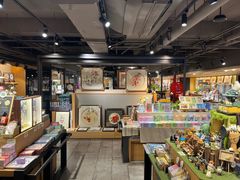-猫的天空之城概念书店(苏州诚品店)