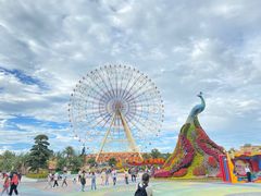 -七彩云南欢乐世界