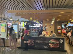 -麦当劳(郑州东高铁站店)