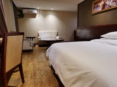 -维也纳酒店(广州番禺市桥地铁站店)