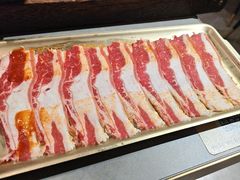 -围炉肉舍•炭烤活鳗•丹东海鲜烤肉(步行街店)