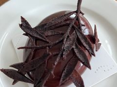 橄榄巧克力慕斯-潮一不贰·法式甜品·生日蛋糕·西式简餐(外滩店)