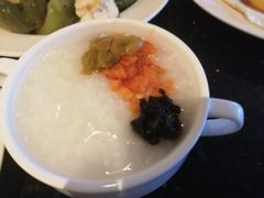 -广州花都皇冠假日酒店