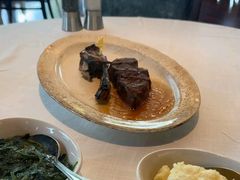 -Wolfgang’s Steakhouse 沃夫冈牛排馆(上海白玉兰广场店)