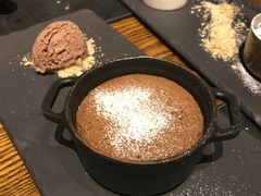 巧克力熔岩蛋糕-恰餐厅及酒吧 CHAR Bar & Grill (北京丽都皇冠假日店)