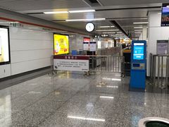 -盈丰路(地铁站)