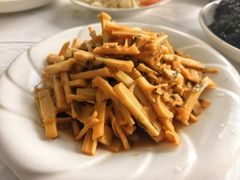 -天乐农家鱼头王(天目湖店)