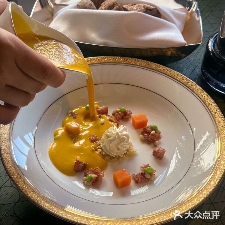 不在上海！！！在合肥！！！