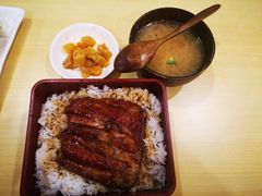 香焖排骨饭-和风拉面
