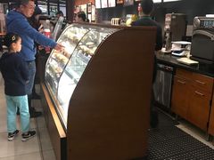 -星巴克(上海虹桥新天地二店)