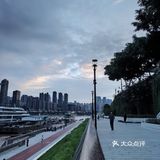 有些情感走到了尽头，就欣然接受吧。「长滨路」