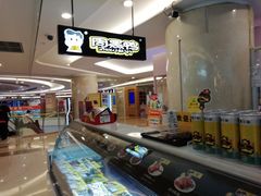 -周黑鸭(重庆江北嘴财信广场店)
