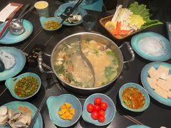 -老城鲜·小海鲜贝贝煲火锅(壹方城店)