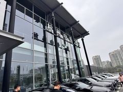 -杭州中升之星奔驰4S店(滨江店)