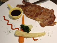 -又见马甲M8融合西餐厅(体育中心店)