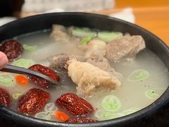 滋补牛尾汤-长寿参鸡汤(朝韩风情街店)