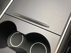 -TESLA 特斯拉(郑州正弘城体验店)