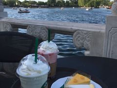 -星巴克(泰安万达店)