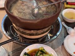-东记炭炉·海鲜鸡煲(龙华店)