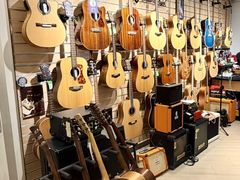 -柏斯音乐艺术中心·钢琴·吉他(上音店)