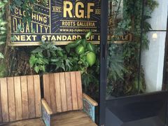 门口-RGF(巨鹿路店)