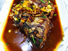 红烧鲫鱼-月落乌啼餐馆