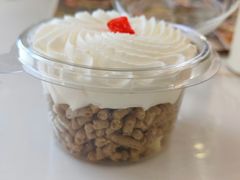 -红宝石·鲜奶小方·海派西点房(万航店)