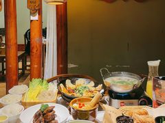 -丁里羊肉小镇(天鹅湖总店)