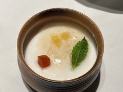 自制酸奶配蜂巢蜜-四季民福烤鸭店(外滩外白渡桥店)