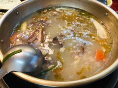 -老石黑山羊毛驴肉火锅(金凯广场店)