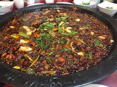 -烧哥美蛙肥肠鱼火锅·十五年社区店