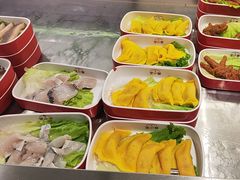 -芝小官毛肚火锅海鲜自助(苏州吴江区万宝店)