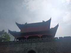 -巴陵广场